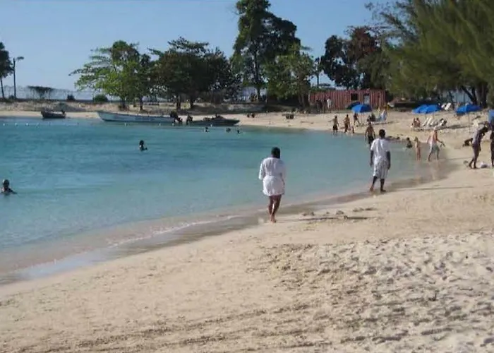Mobay Palmas * Montego Bay